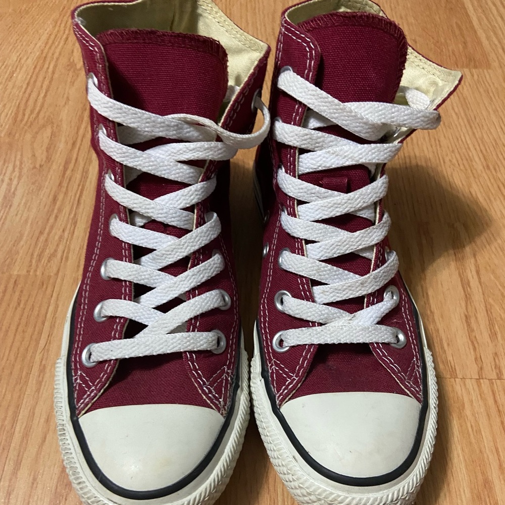 Converse high tops, 6W